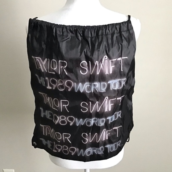 Taylor Swift 1989 Drawstring Backpack and Keychain NEW - Picture 6 of 9